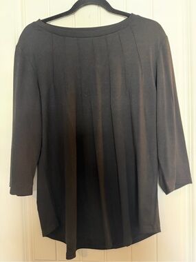 Women's Black Boatneck Pleated 3/4 Sleeve Top NEVER WORN